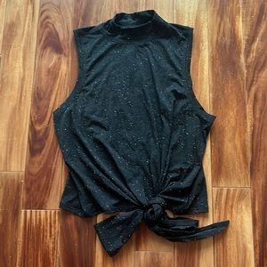 Black Lululemon tank